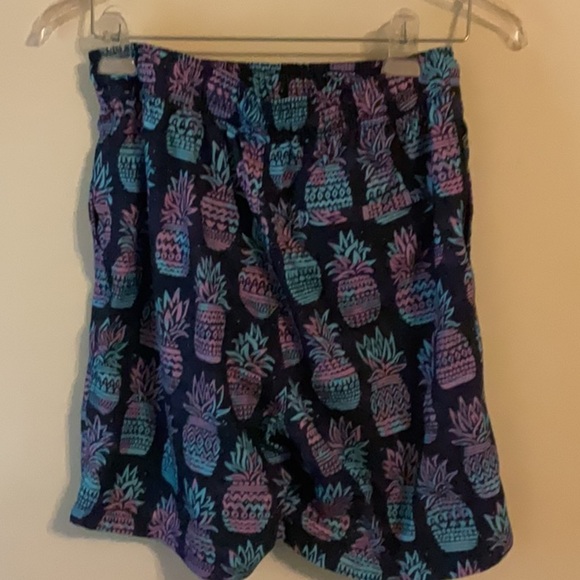 Goodfellow & Co Multicolor Patterned Shorts - Picture 2 of 3